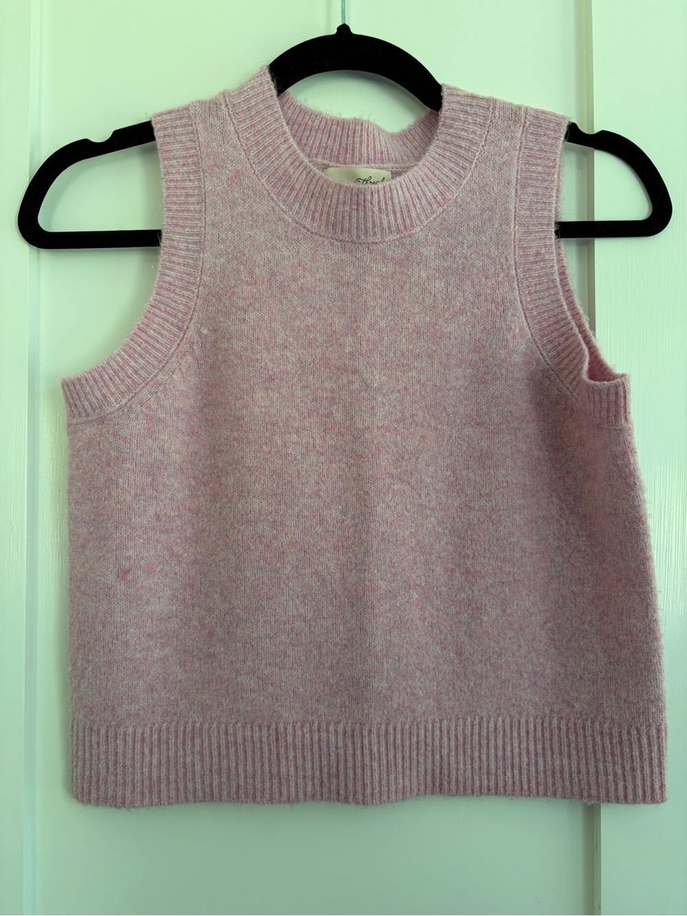 Universal Thread Women’s High Neck Super Soft Sleeveless Top Vest Sz XS